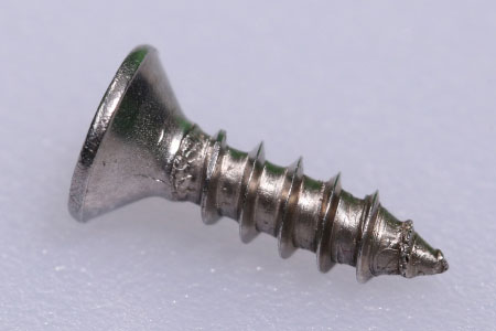 Tornillos thread-forming autorroscantes de cabeza plana